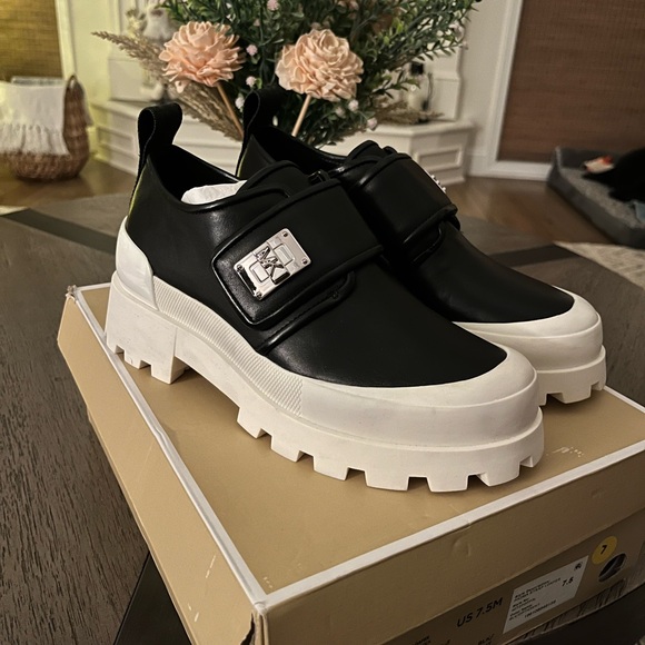 Michael Kors Buckle-Detail Padma Strap Loafers Flat Shoes Size 7.5M Mrsp$288 - Picture 8 of 9